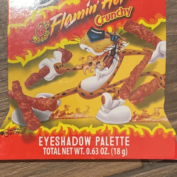 Cheetos Flamin Hot Eyeshadow Palette - Picture 2 of 6